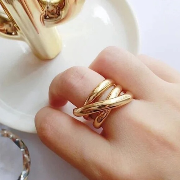 Vivori Jewelry - 💍 Layered Design Ring US 8